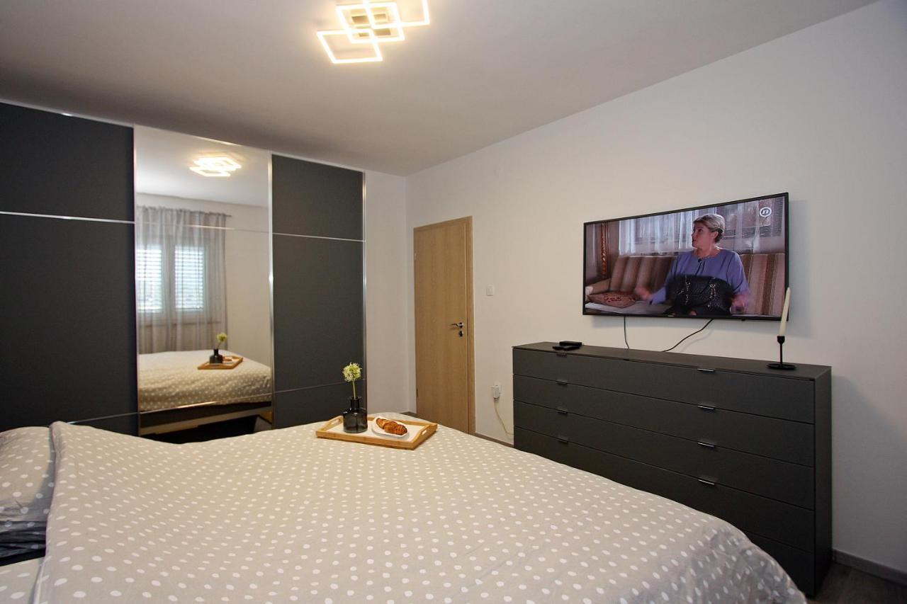 Apartment Petra Supetar Dış mekan fotoğraf